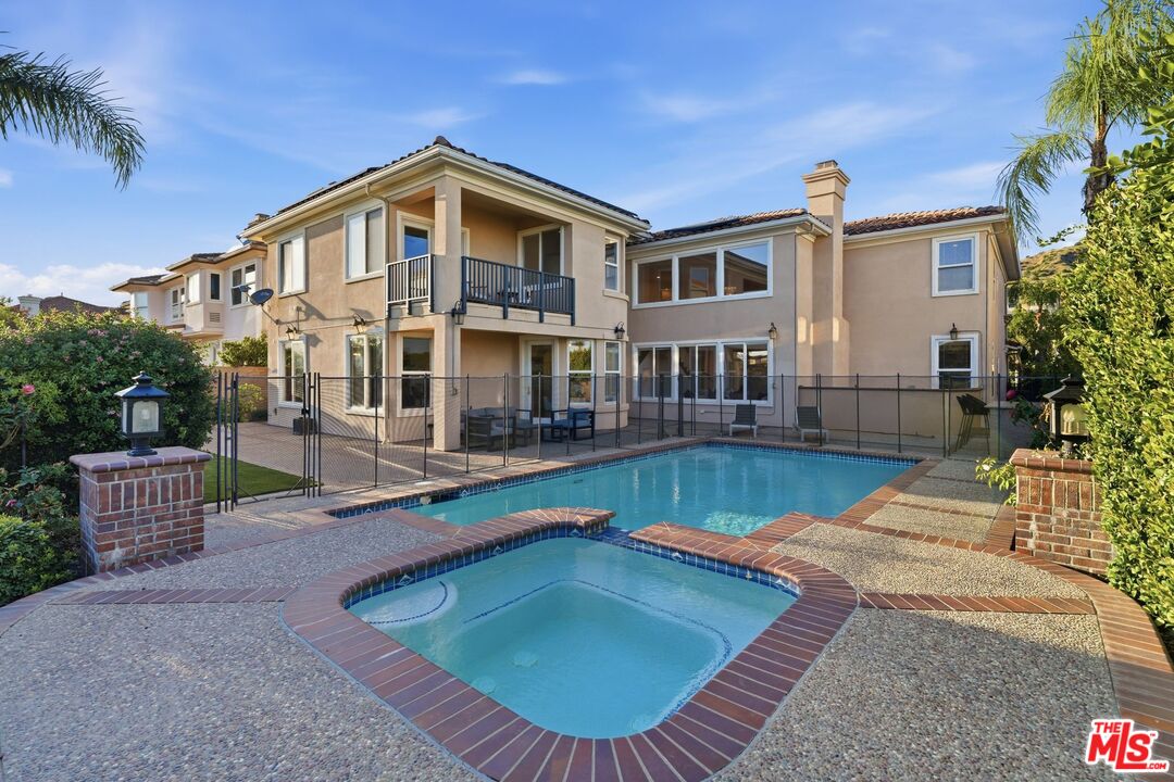 20274 Vía Medici Porter Ranch, CA 91326 - Photo 43 of 56