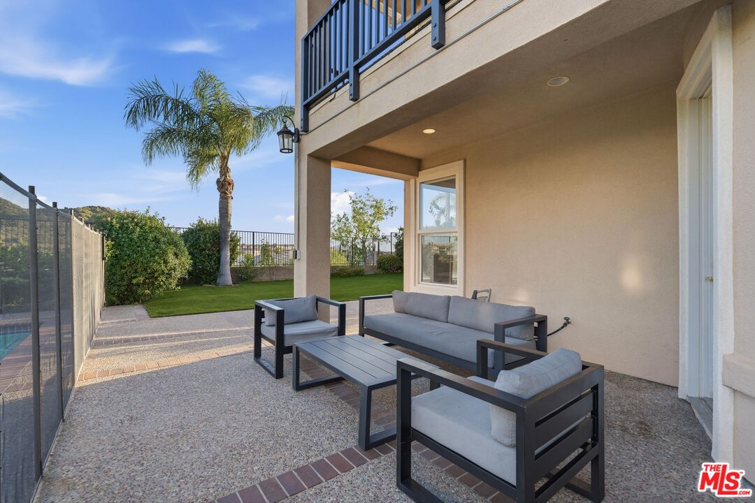 20274 Vía Medici Porter Ranch, CA 91326 - Photo 44 of 56