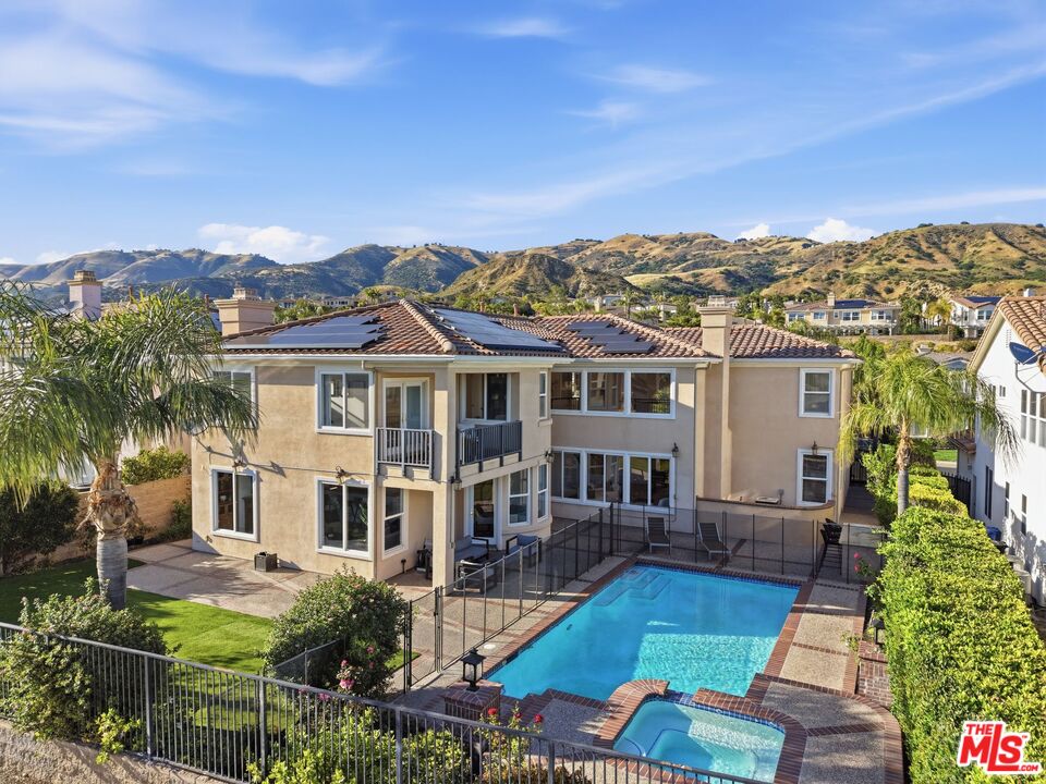 20274 Vía Medici Porter Ranch, CA 91326 - Photo 46 of 56