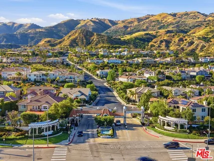 $2,249,000 | 20274 Vía Medici, Porter Ranch, CA 91326