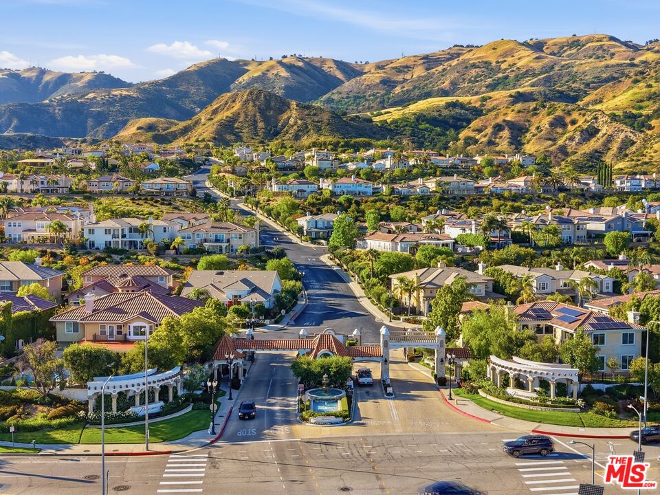 20274 Vía Medici Porter Ranch, CA 91326 - Photo 51 of 56