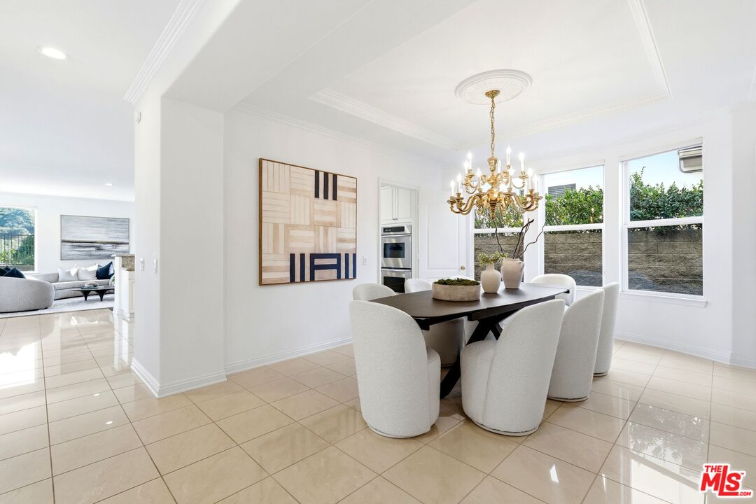 20274 Vía Medici Porter Ranch, CA 91326 - Photo 8 of 56