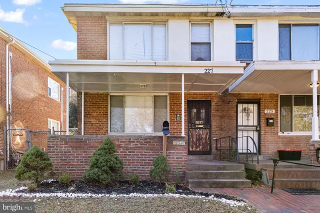 $604,999 | 227 Hawaii Avenue Northeast, Washington, DC 20011