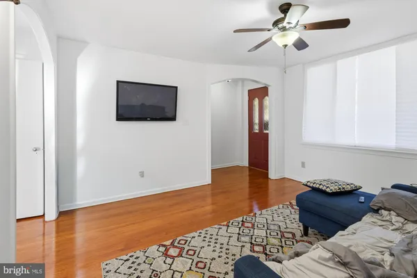 $594,999 | 227 Hawaii Avenue Northeast, Washington, DC 20011