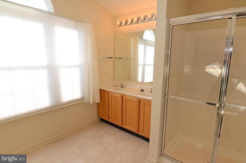 2172 Kyle Green Road Abingdon, MD 21009 - Photo 14 of 24 Bath (Master)