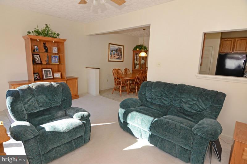 2172 Kyle Green Road Abingdon, MD 21009 - Photo 8 of 24 Family Room