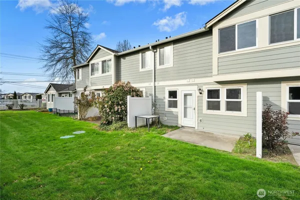 $310,000 | 10908 62nd Street East, Puyallup, WA 98372