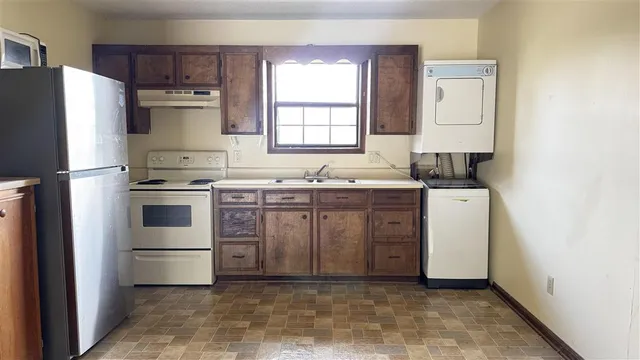 $750 | 1356 South Post Oak Road, Sulphur, LA 70663