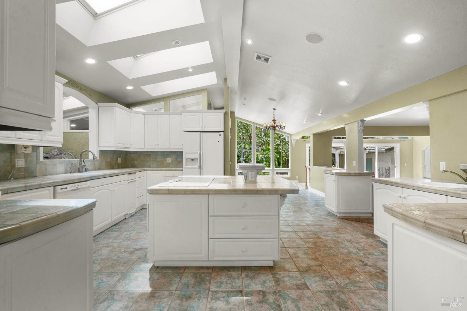 1879 Rockville Road Fairfield, CA 94534 - Photo 11 of 80