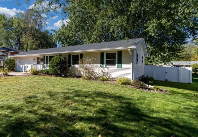 $342,000 | 1335 Oak Street, River Falls, WI 54022