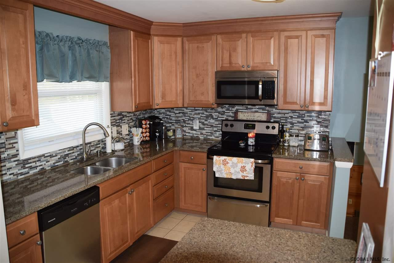 267 Vly Road Colonie, NY 12309 - Photo 6 of 38 Photo 6