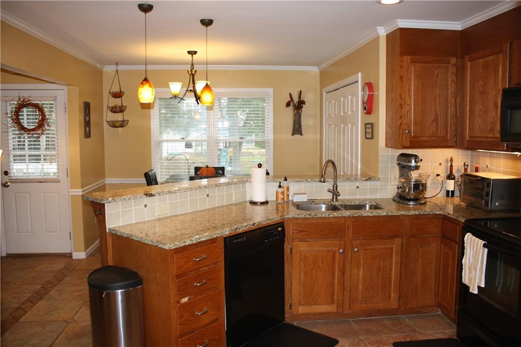 1194 Ione Baker Road Hickory, NC 28602 - Photo 13 of 37 Gallery Image 13
