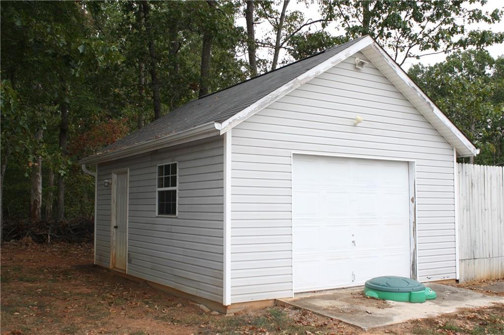 1194 Ione Baker Road Hickory, NC 28602 - Photo 8 of 37 Gallery Image 8