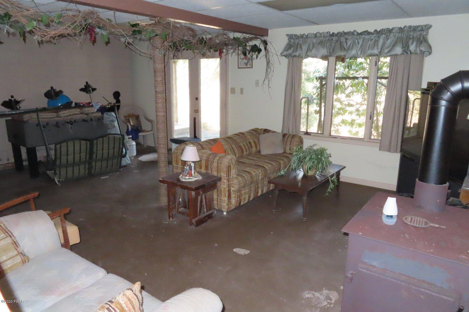 14 Pine Beach Road Hawley, PA 18438 - Photo 25 of 37