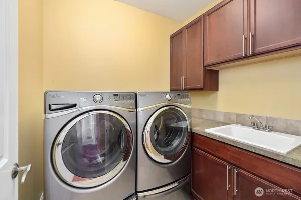 $850,000 | 12910 194th Ave Court East, Bonney Lake, WA 98391