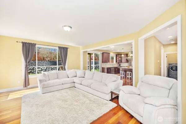 $850,000 | 12910 194th Ave Court East, Bonney Lake, WA 98391