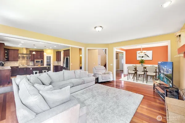 $850,000 | 12910 194th Ave Court East, Bonney Lake, WA 98391