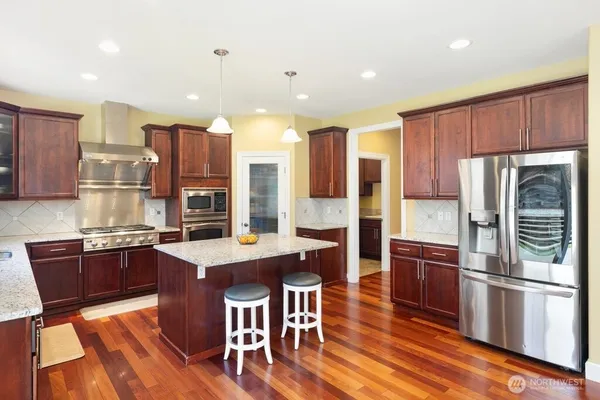 $850,000 | 12910 194th Ave Court East, Bonney Lake, WA 98391