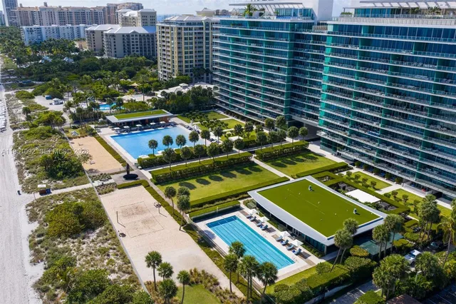$3,750,000 | 350 Ocean Drive, Unit 205N, Key Biscayne, FL 33149
