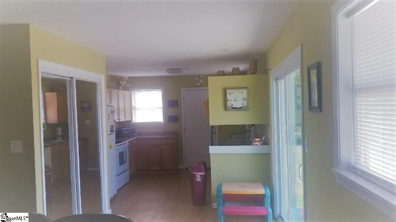 162 Turner Road Chesnee, SC 29323 - Photo 3 of 27