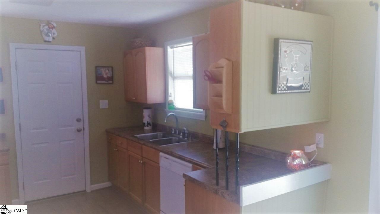 162 Turner Road Chesnee, SC 29323 - Photo 6 of 27