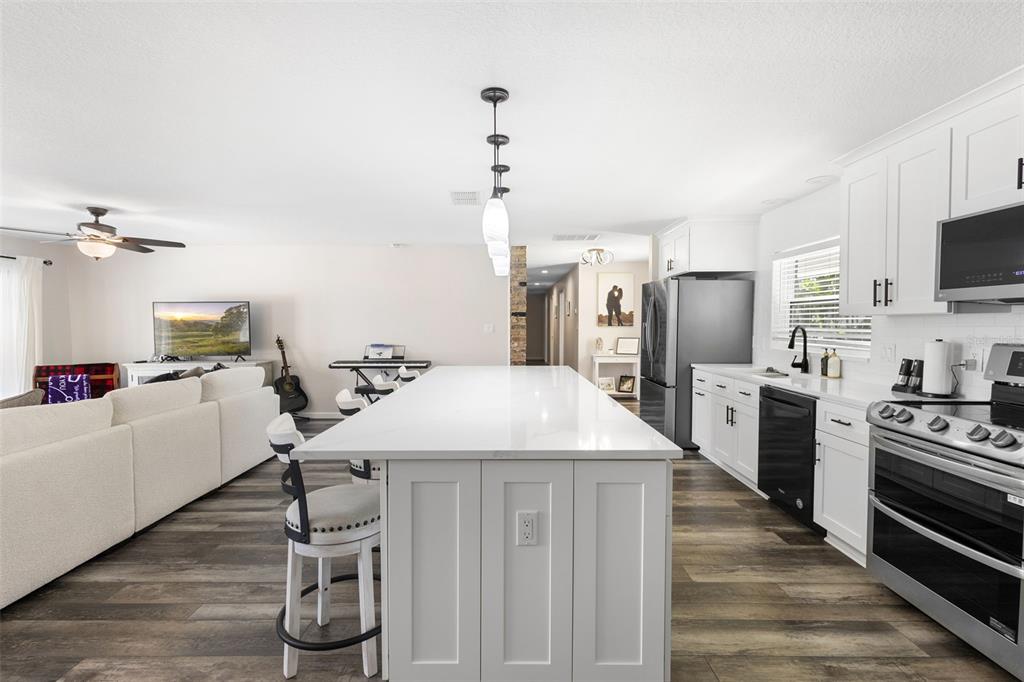 190 North Spring Lake Drive Altamonte Springs, FL 32714 - Photo 9 of 50