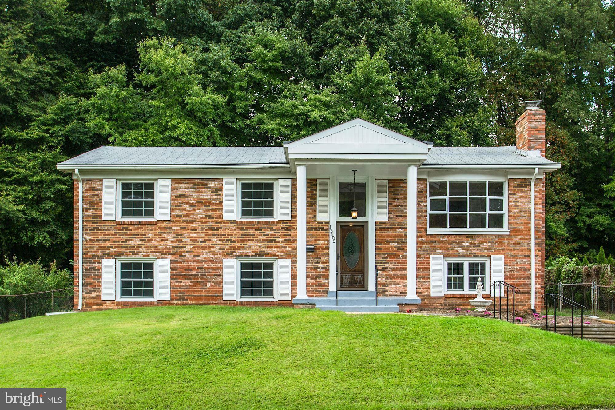 13606 Kingsman Road Woodbridge, VA 22193 - Photo 1 of 21 Exterior (Front)
