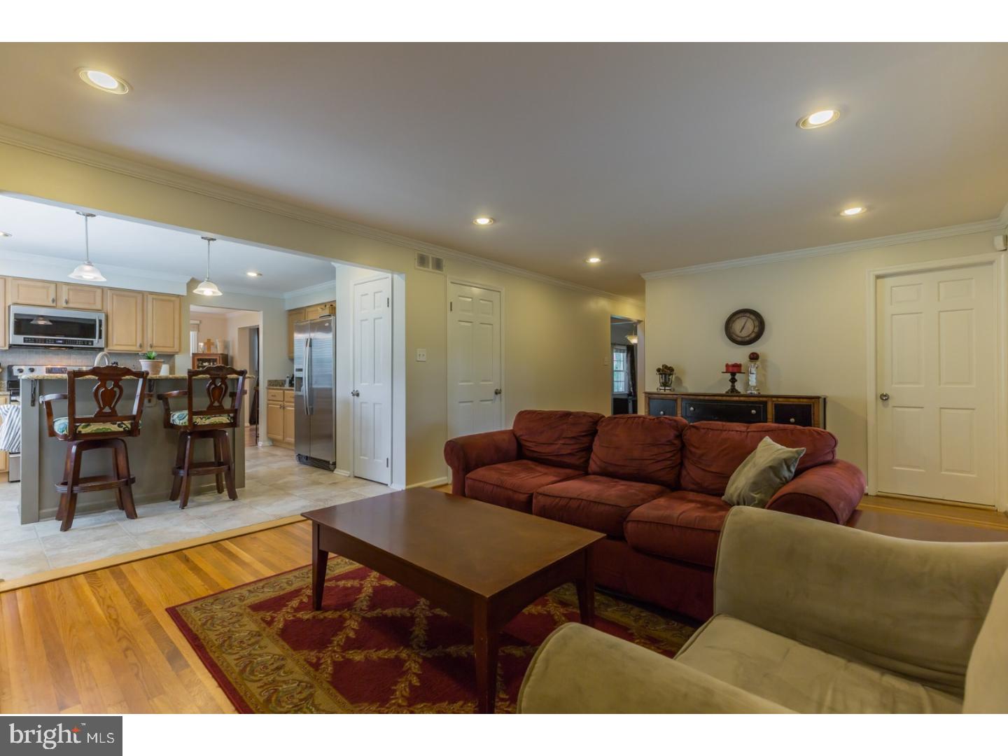1014 Rymill Run Cherry Hill, NJ 08003 - Photo 10 of 25 Gallery Image 10