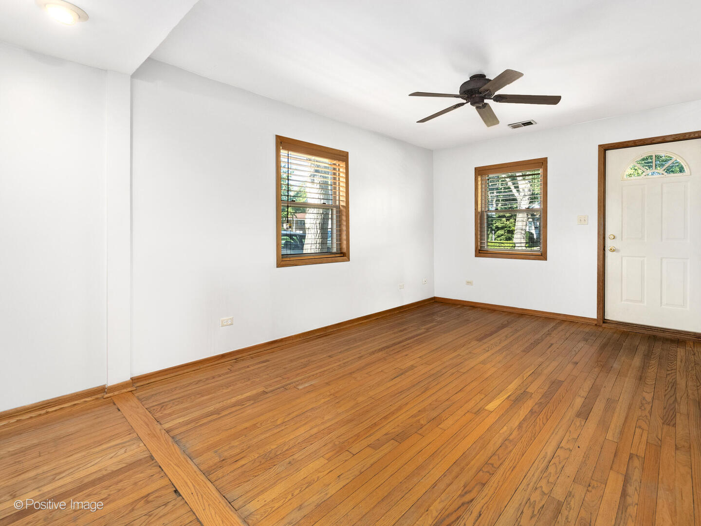 5509 Bohlander Avenue Berkeley, IL 60163 - Photo 4 of 23