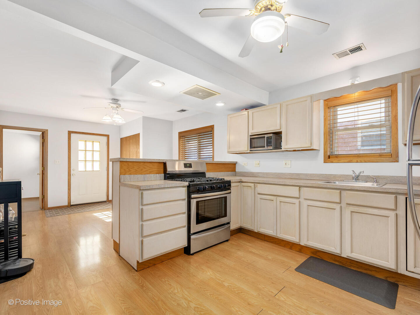 5509 Bohlander Avenue Berkeley, IL 60163 - Photo 9 of 23