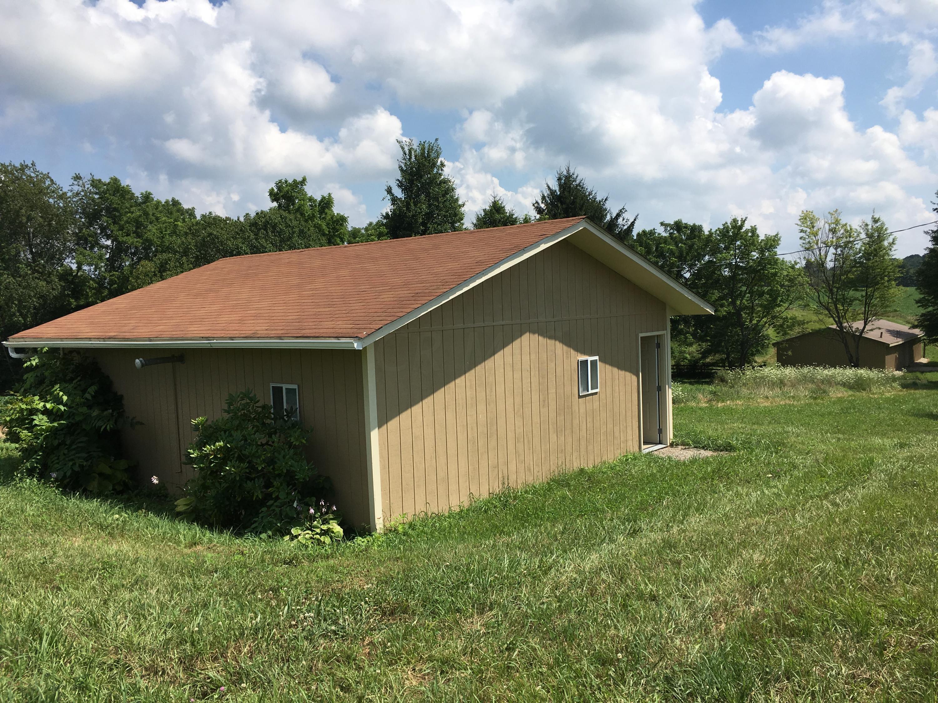 4310 Mile Hill Road Southwest Lancaster, OH 43130 - Photo 8 of 28 Gallery Image 8