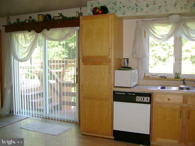 208 West Ridge Road Dillsburg, PA 17019 - Photo 6 of 12 Gallery Image 6