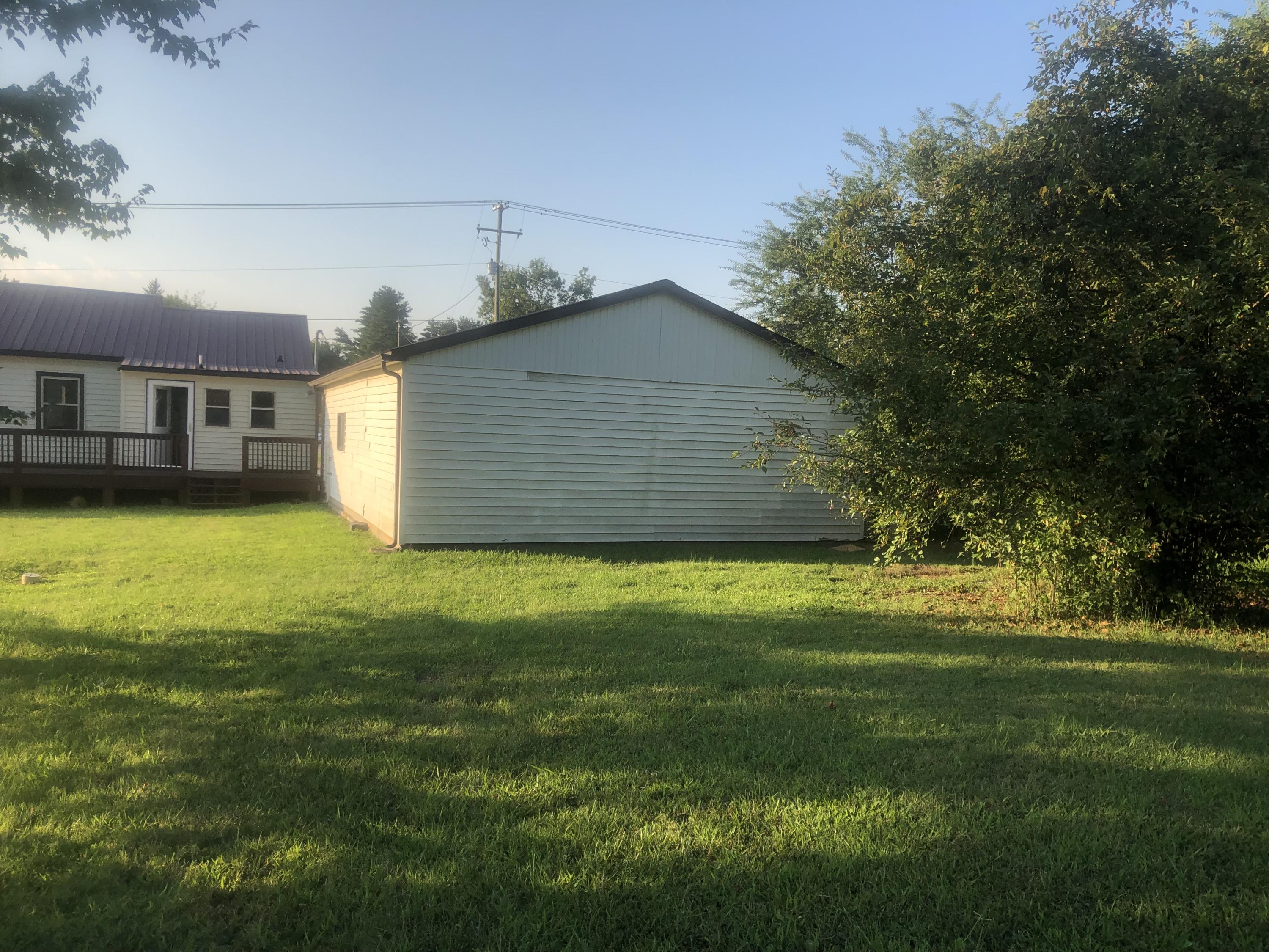 3320 Cunningham Road Knoxville, TN 37918 - Photo 5 of 31 D01F732F-E69A-4BF5-920C-1AAE9BE00D21