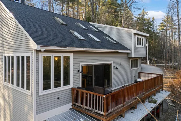 $495,000 | 236 Buckley Road, Weare, NH 03281