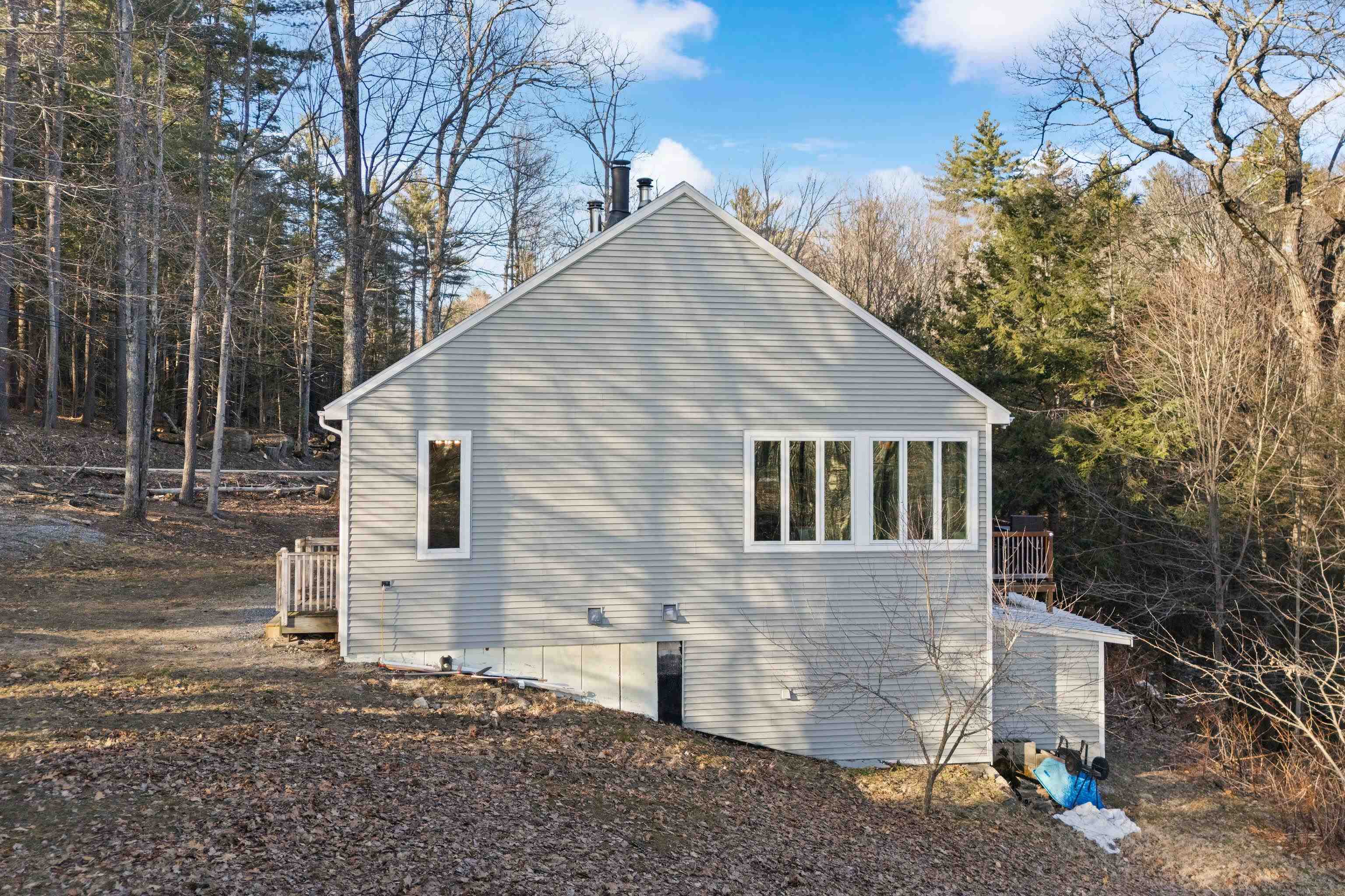 236 Buckley Road Weare, NH 03281 - Photo 4 of 41