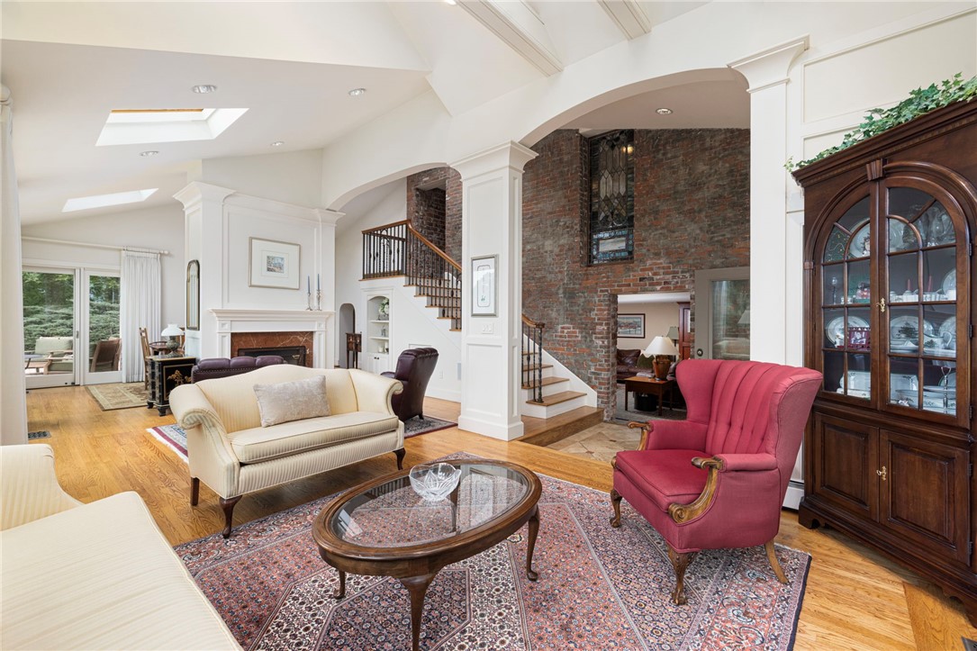 10 Nayatt Road Barrington, RI 02806 - Photo 7 of 45