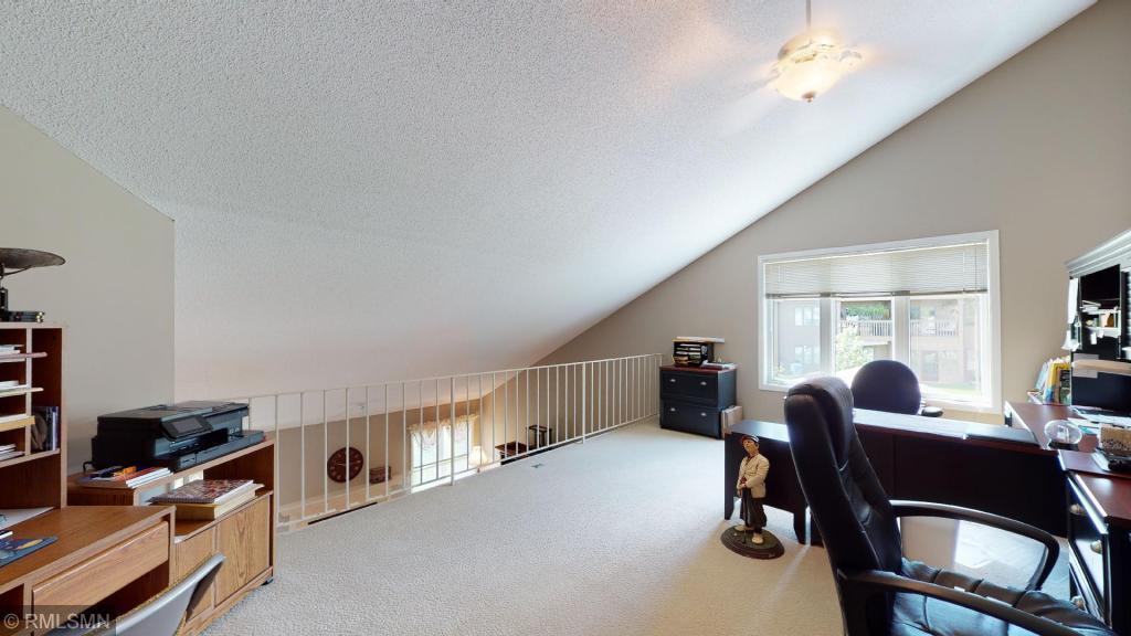 1740 Lakeview Drive Southwest Rochester, MN 55902 - Photo 12 of 15 Gallery Image 12