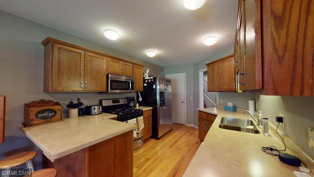 1740 Lakeview Drive Southwest Rochester, MN 55902 - Photo 7 of 15 Gallery Image 7