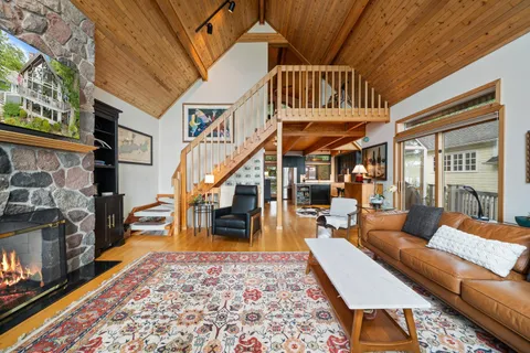 $3,799,000 | 4 Dartmouth Road, Williams Bay, WI 53191