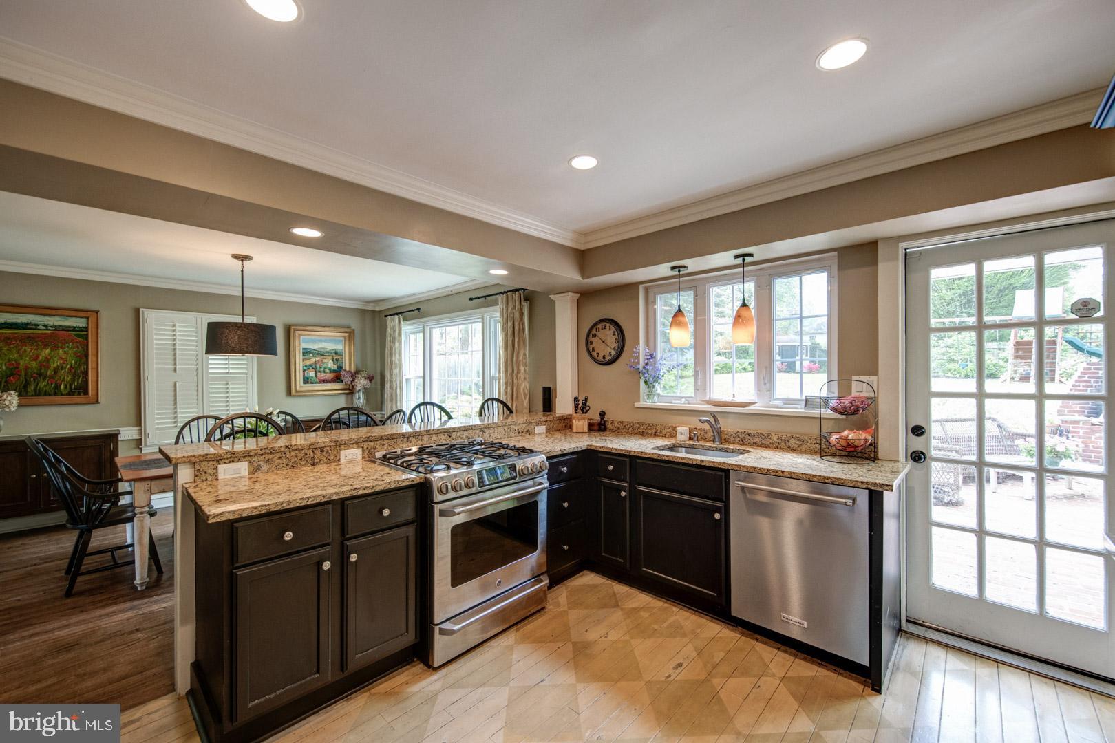 305 Harbison Road Wayne, PA 19087 - Photo 13 of 33