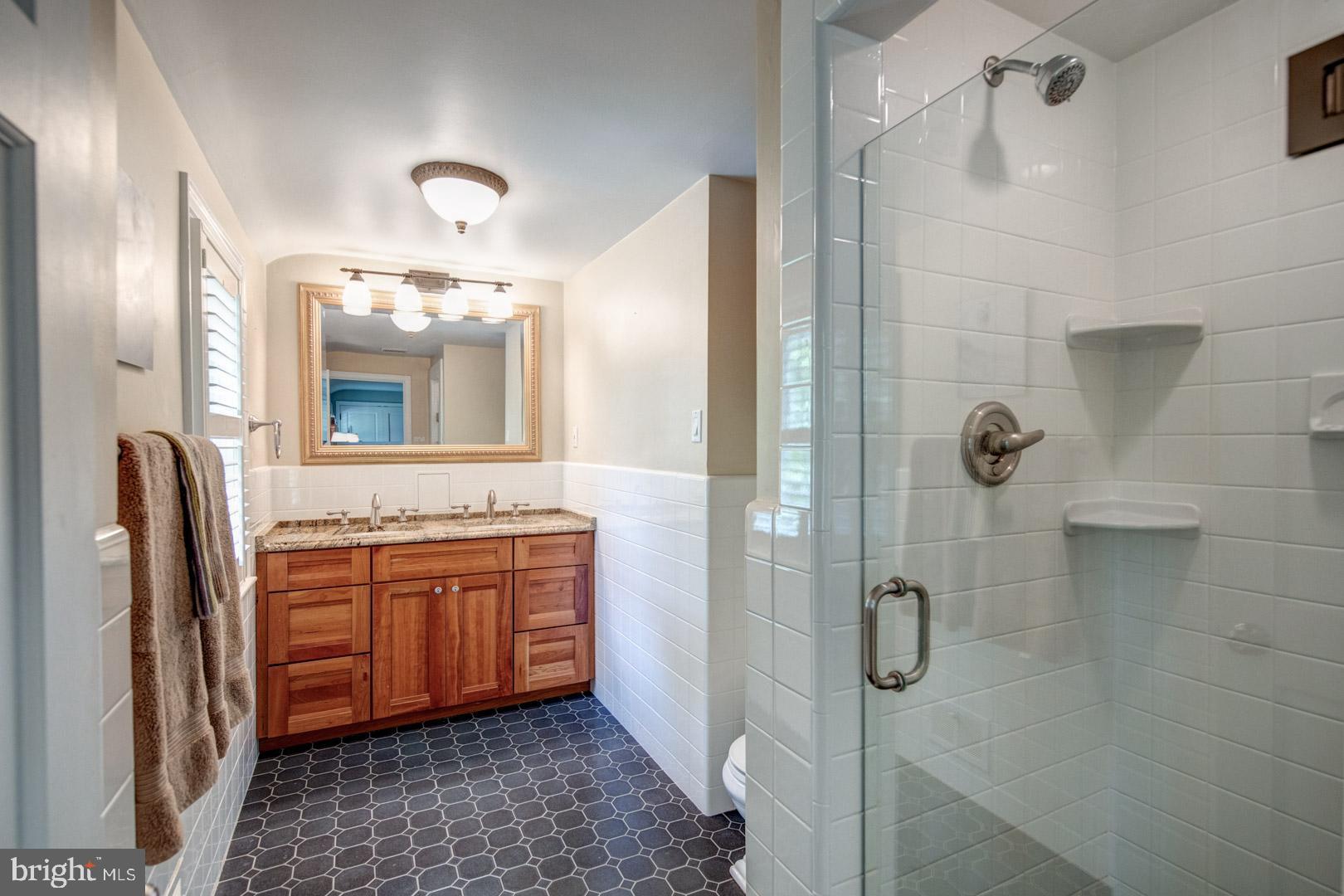 305 Harbison Road Wayne, PA 19087 - Photo 24 of 33 Master Bath