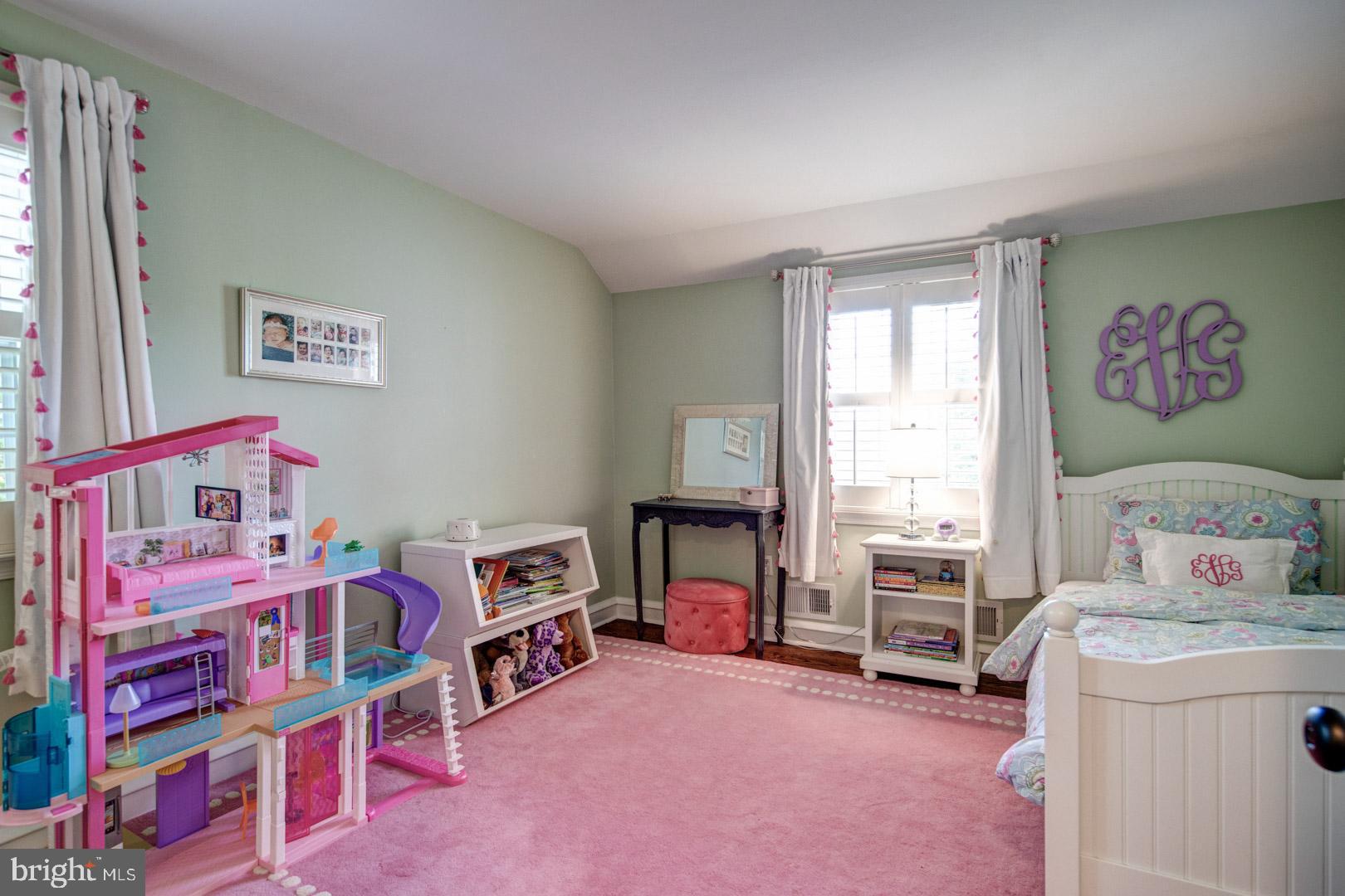 305 Harbison Road Wayne, PA 19087 - Photo 27 of 33 Guest Room