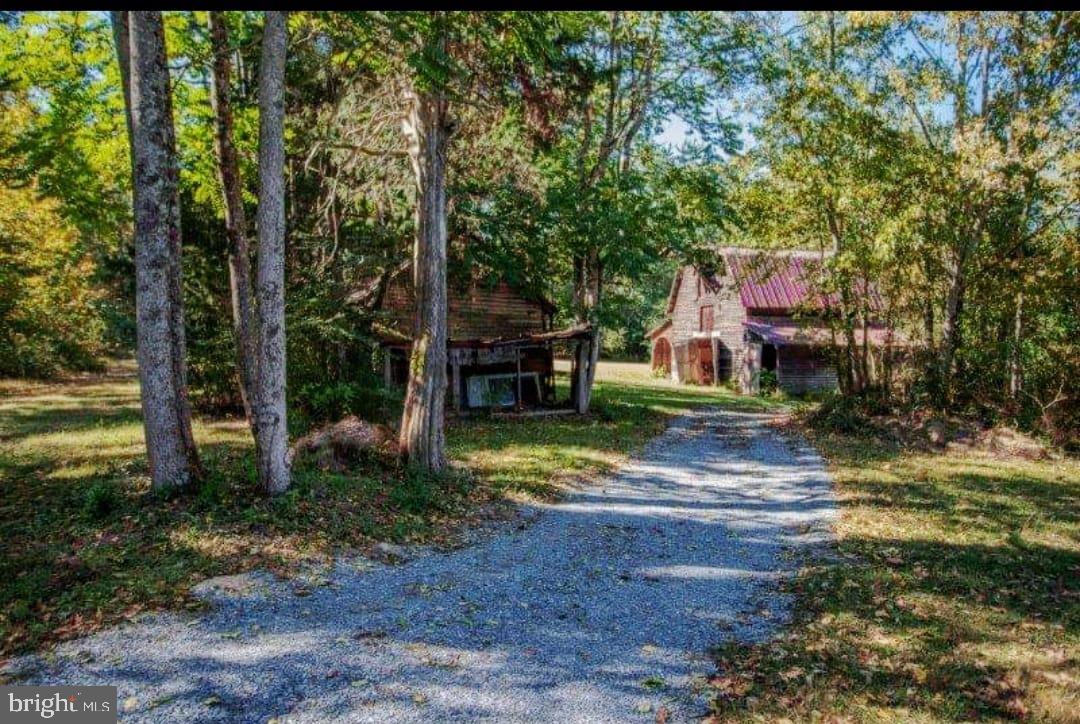 9001 Stage Coach Road Nathalie, VA 24577 - Photo 12 of 19 Charming country retreat awaits you.