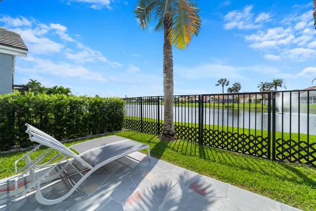 $690,000 | 8950 Lake Park Circle North, Davie, FL 33328