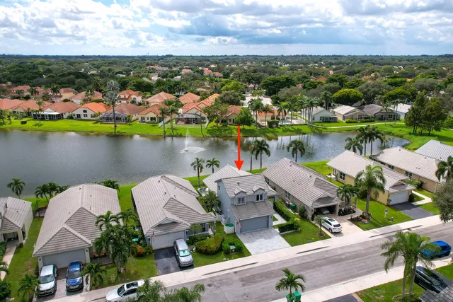 $690,000 | 8950 Lake Park Circle North, Davie, FL 33328