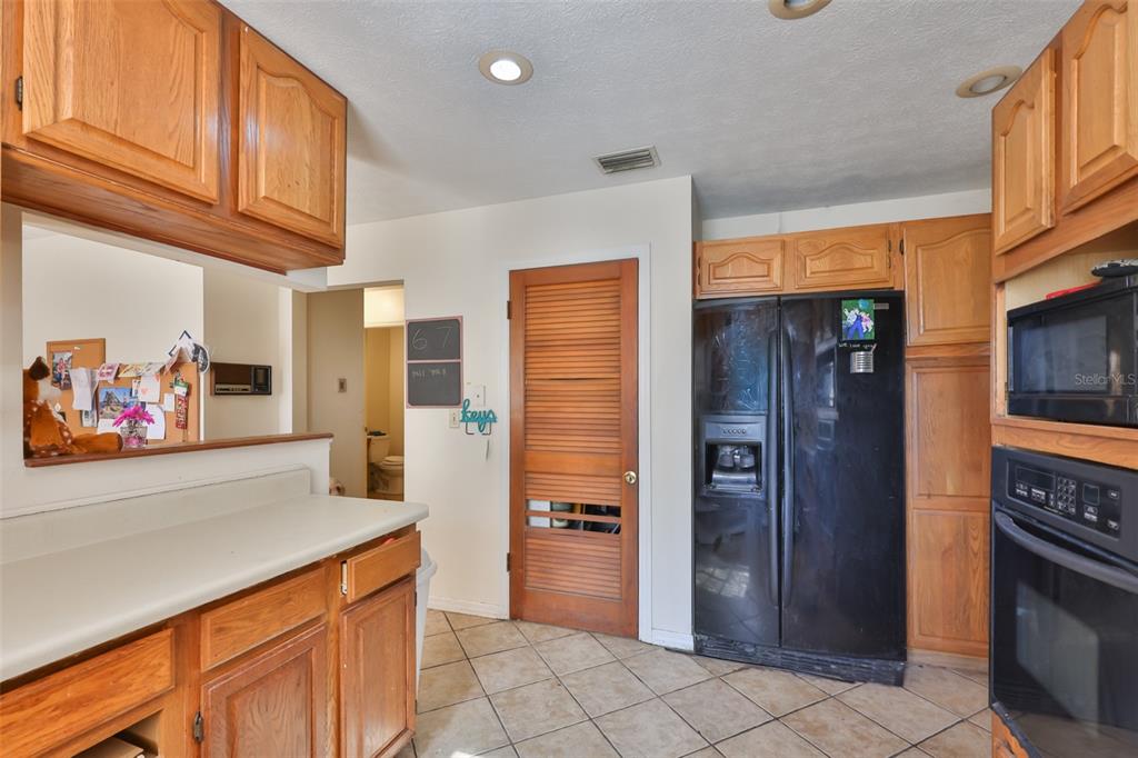 2710 Lewis Road Dover, FL 33527 - Photo 14 of 56