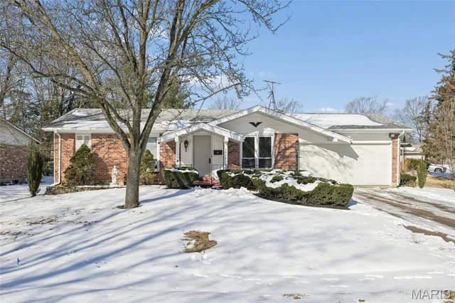 $239,000 | 1599 Spangler Drive, Florissant, MO 63031