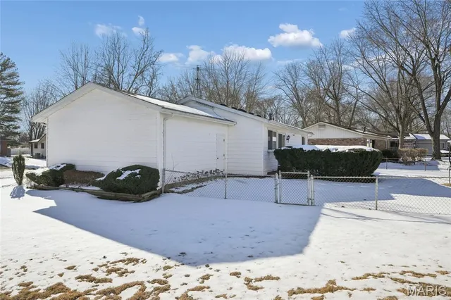 $239,000 | 1599 Spangler Drive, Florissant, MO 63031