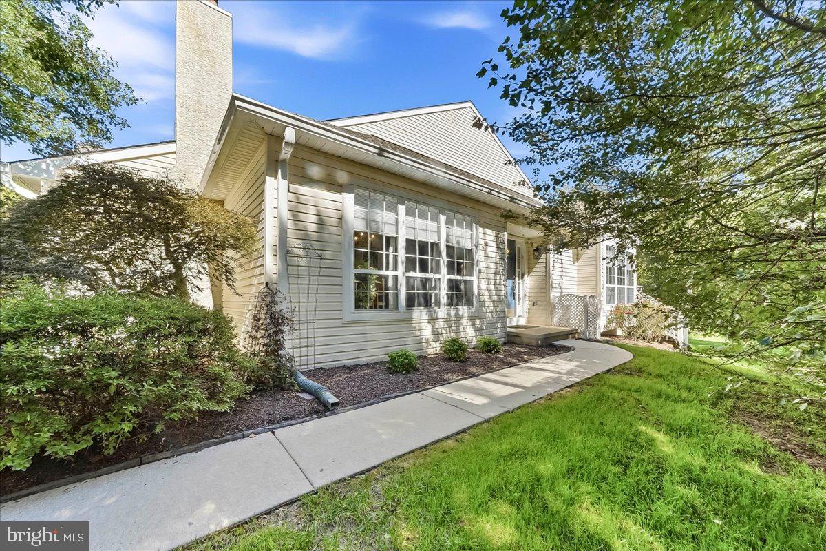 250 Avonwood Road Kennett Square, PA 19348 - Photo 2 of 37 Gorgeous end town home with private entrance!