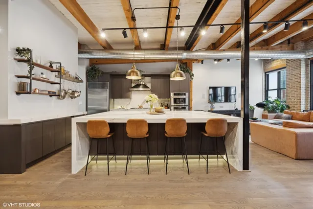 $1,450,000 | 154 West Hubbard Street, Unit 603, Chicago, IL 60654